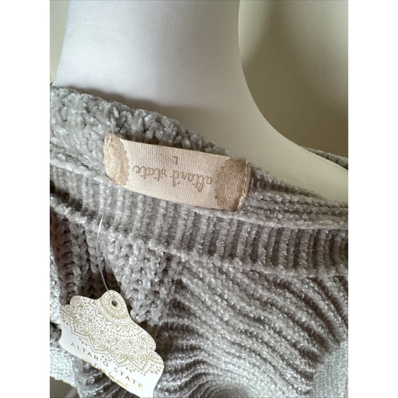 NTW Altar'd State Silver sage gray  chenille crewneck pullover sweater Cropped L - Picture 7 of 10
